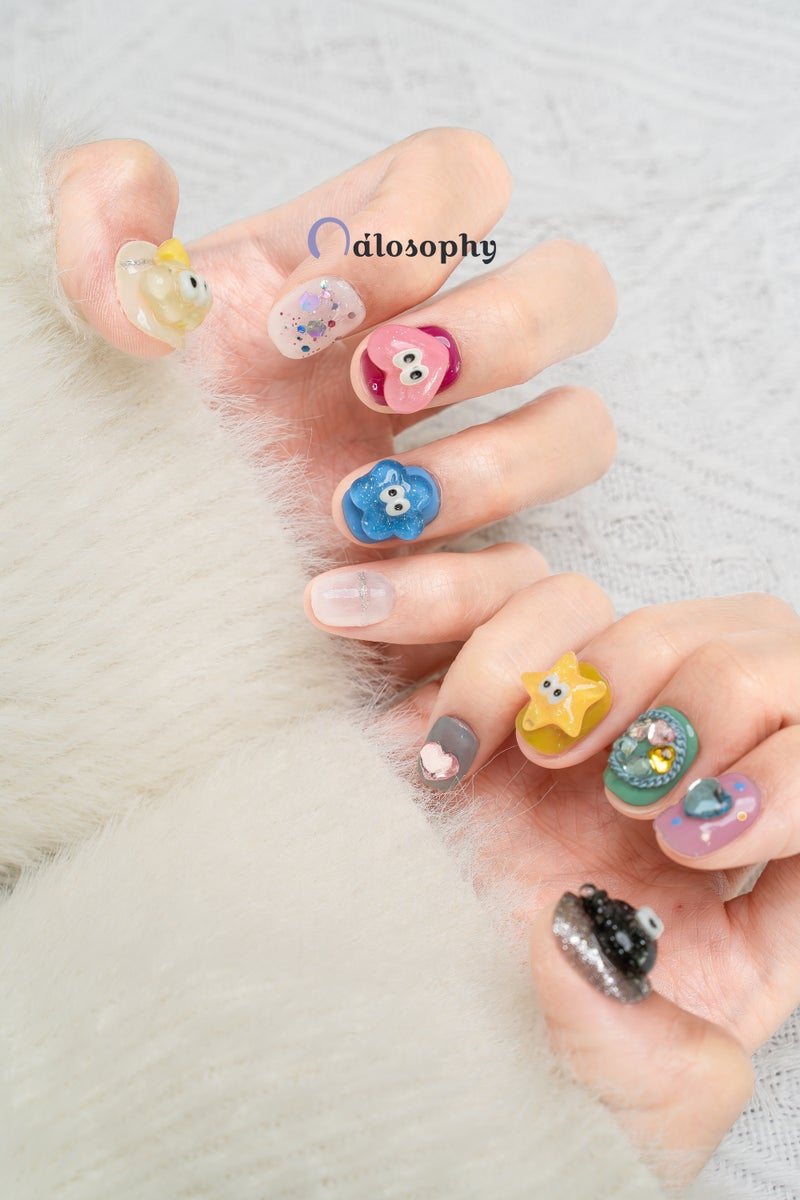 Nailosophy أظافر فاخرة مصنوعة يدويًا قابلة للصق 3D أرواح غبار لطيفة ونجوم حلوى | شكل دائري - Image 3